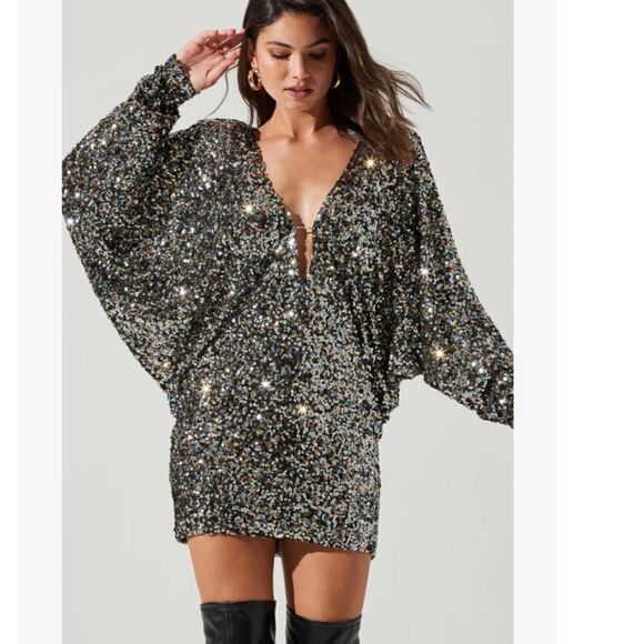 ASTR NEBULA SEQUINS DOLMAN MINI DRESS Medium - Picture 6 of 12
